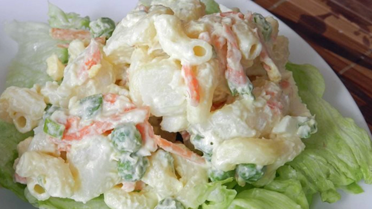 Potato mac-salad served on lettuce.